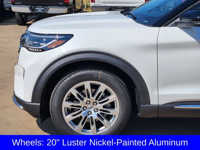New 2026 Star White Metallic Tri-Coat Ford Platinum™ image 9