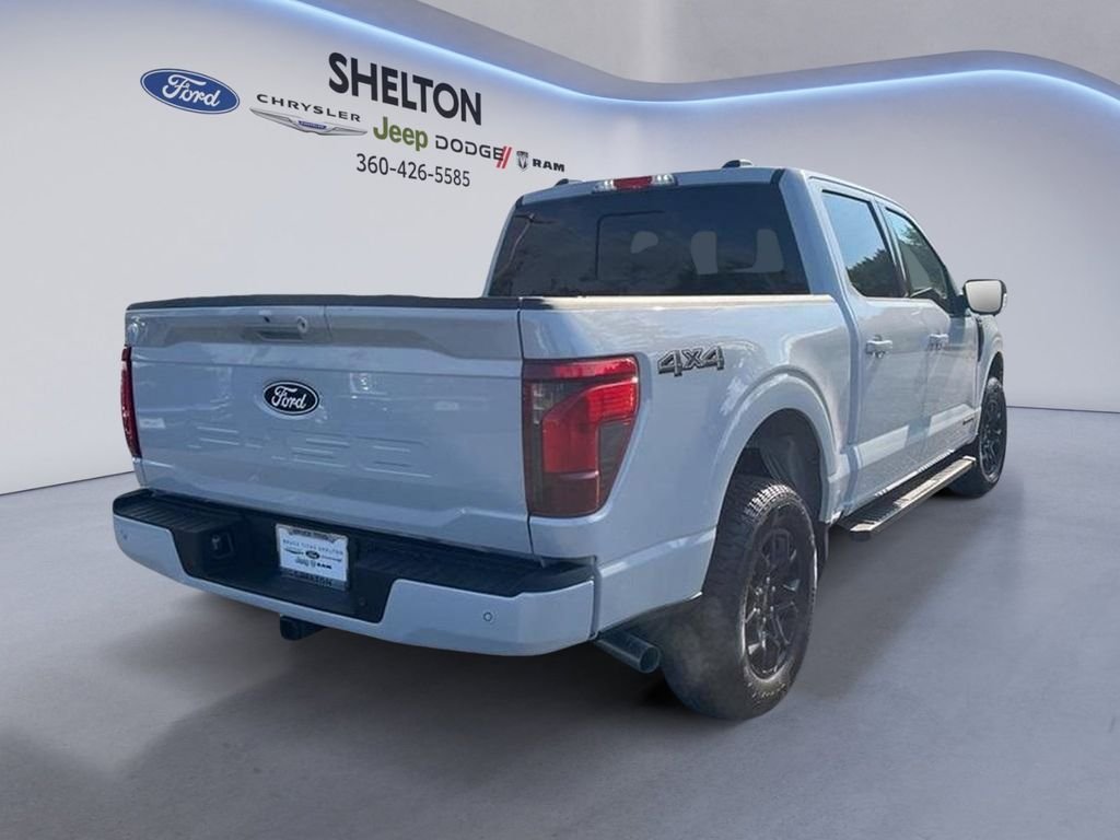 New 2025 Space White Metallic Ford XLT image 5