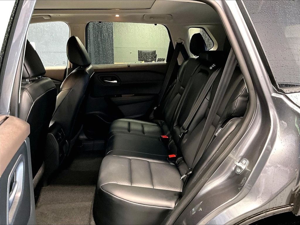 Used 2023 Gray Nissan SV image 15