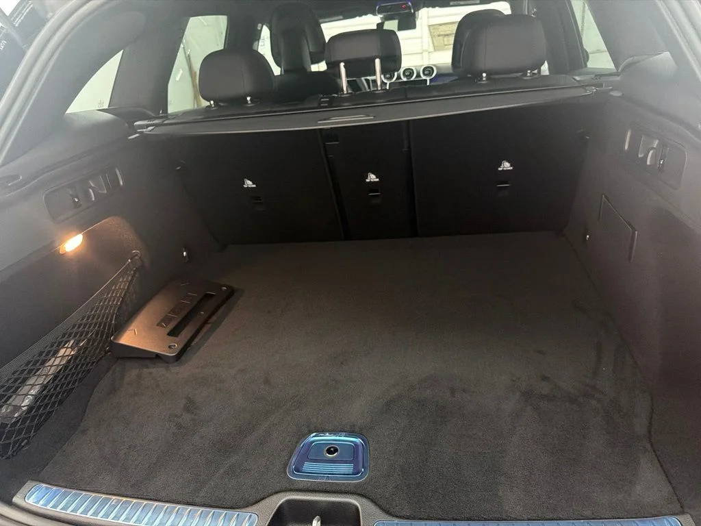 New 2027 Black Mercedes-Benz GLC 300 image 26