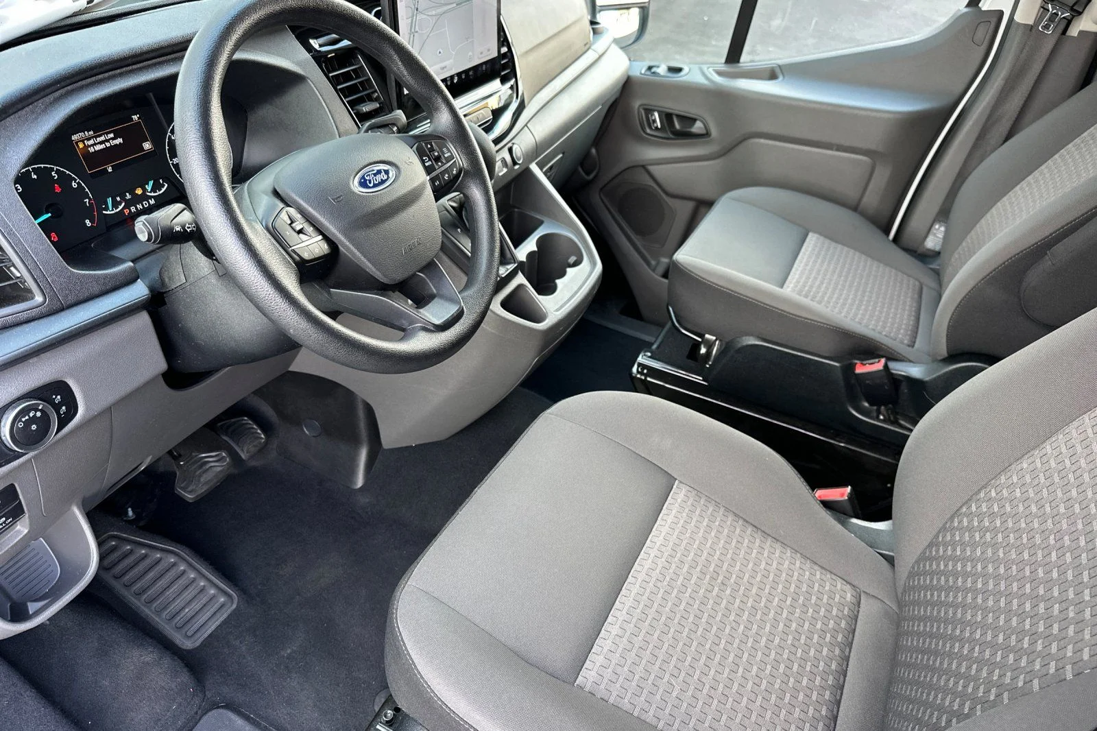 2023 Ford Transit Passenger Van XLT - Photo 9