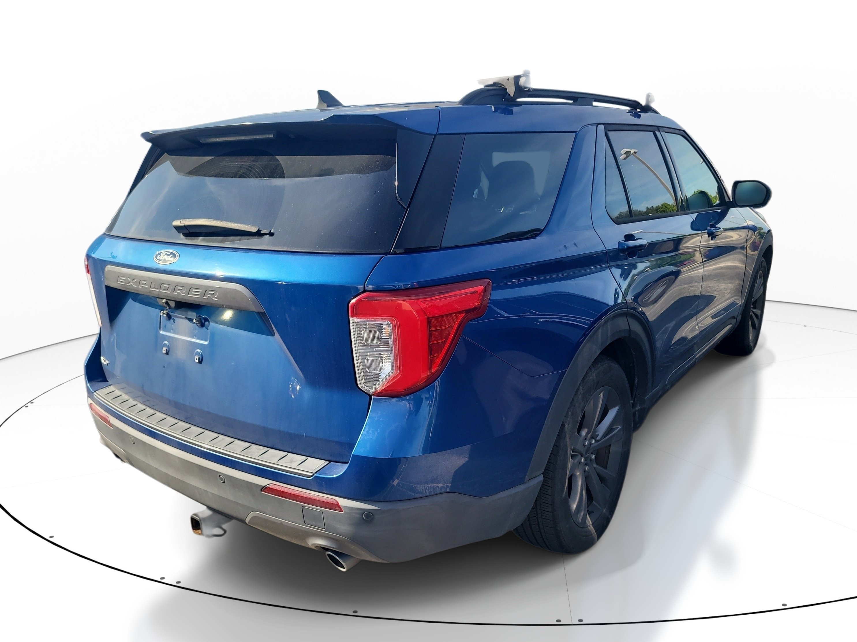 Used 2021 Blue Metallic Ford XLT image 6