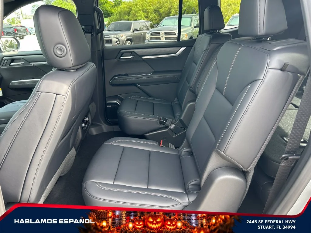 New 2026 Sterling Metallic GMC Elevation image 11