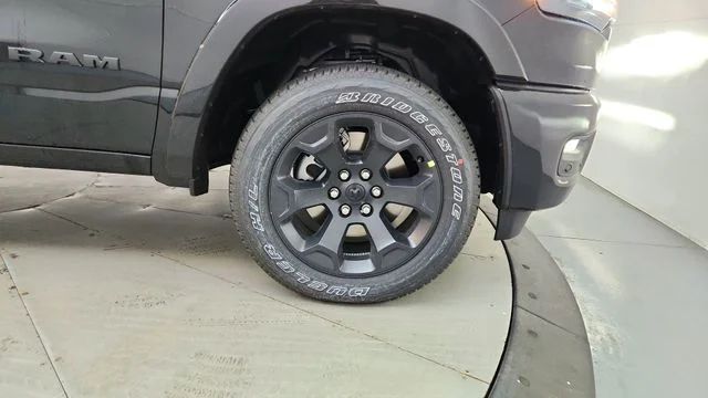New 2026 Diamond Black Crystal Pearl-Coat Exterior Paint RAM Big Horn/Lone Star image 15