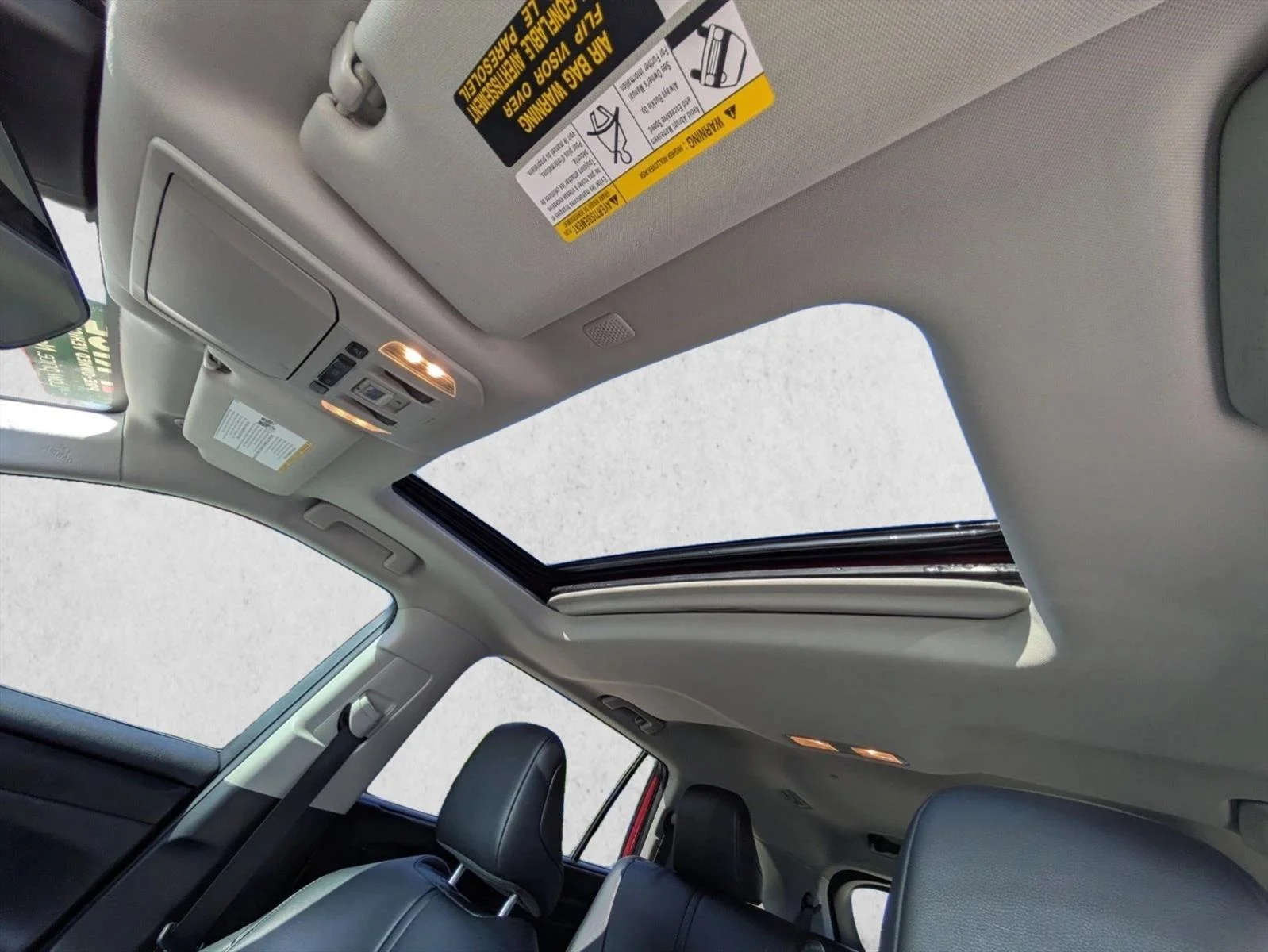 Used 2022 Ruby Flare Pearl Toyota XLE image 15