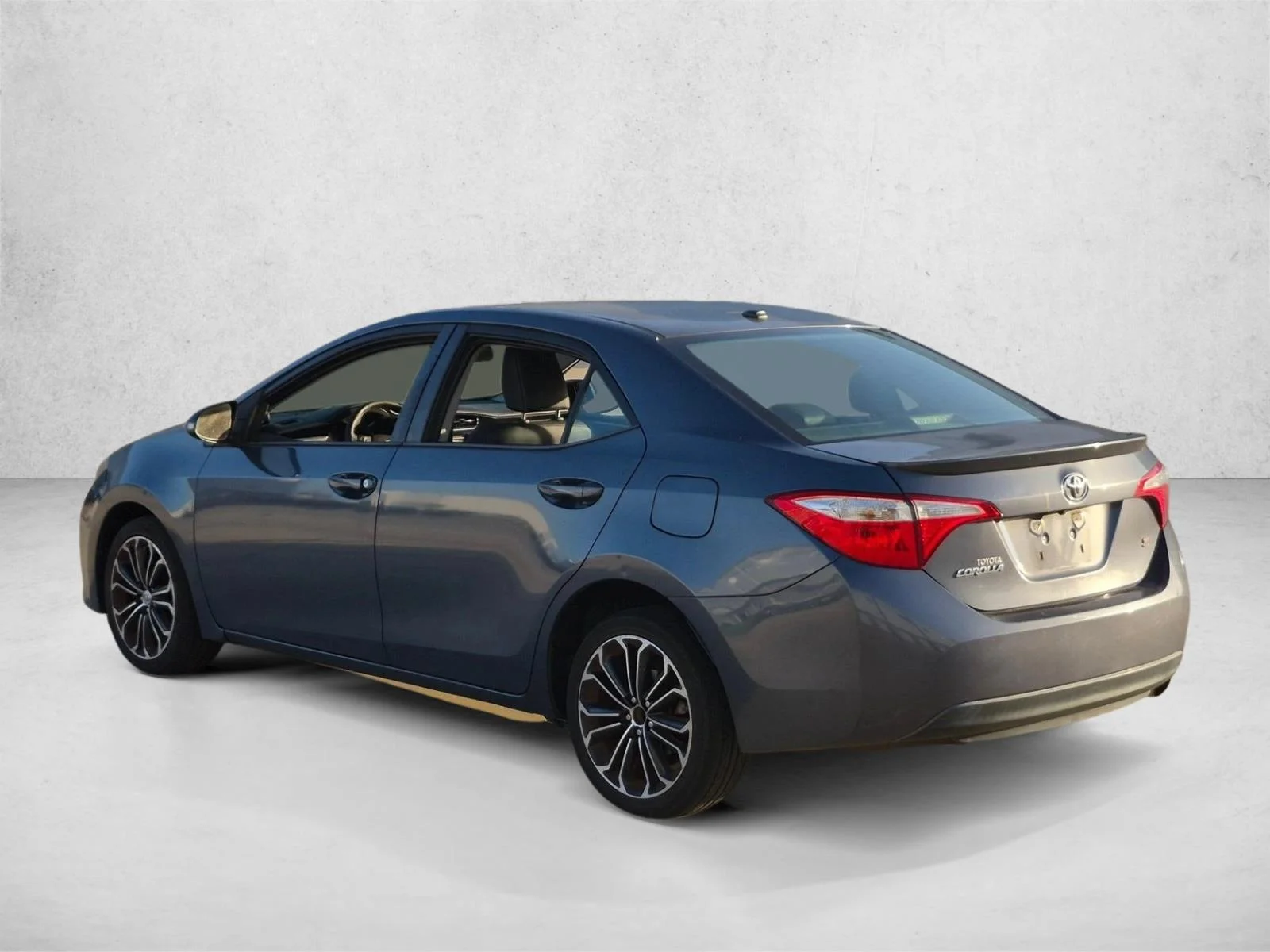 Used 2016 Slate Metallic Toyota S Premium image 7