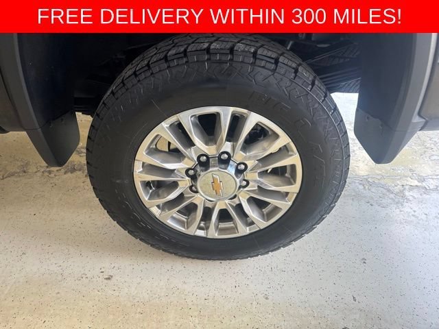Certified Used 2022 MOSAIC BLACK METALLIC Chevrolet High Country image 26