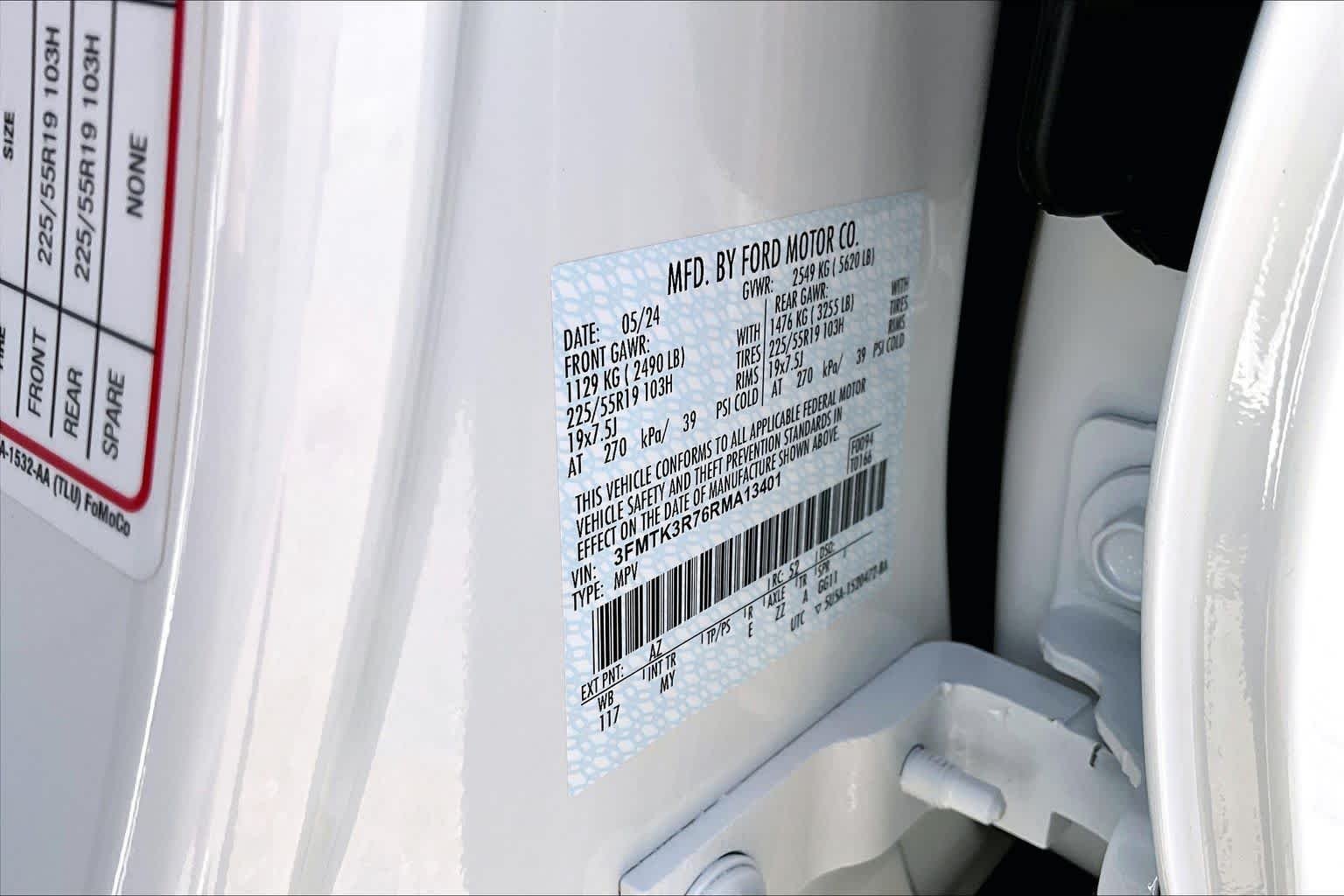 Used 2024 Star White Metallic Tri-Coat Ford Premium image 33