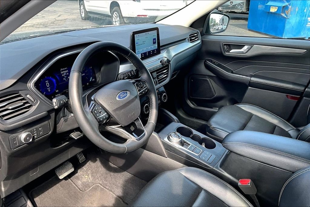 Used 2022 Black Ford Titanium image 10