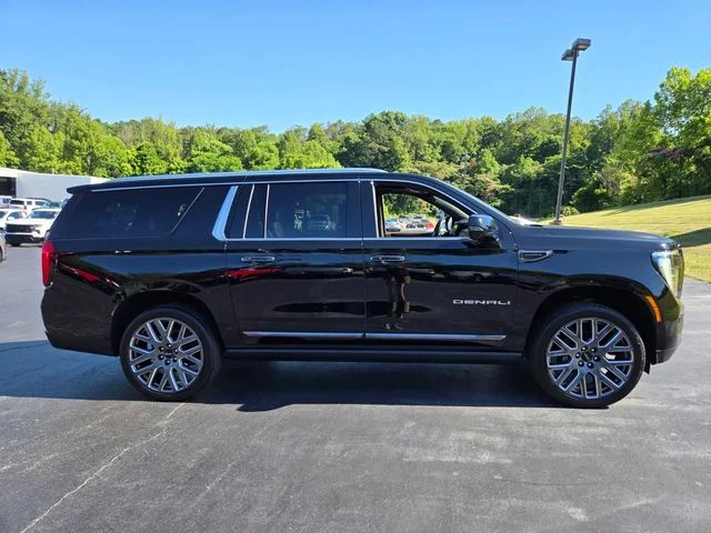 Used 2025 Black GMC Denali Ultimate image 12