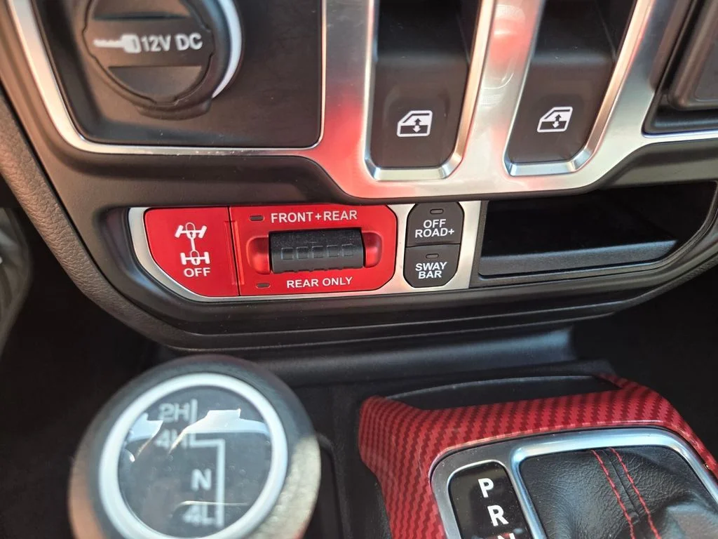 Used 2022 Gray Jeep Rubicon image 25