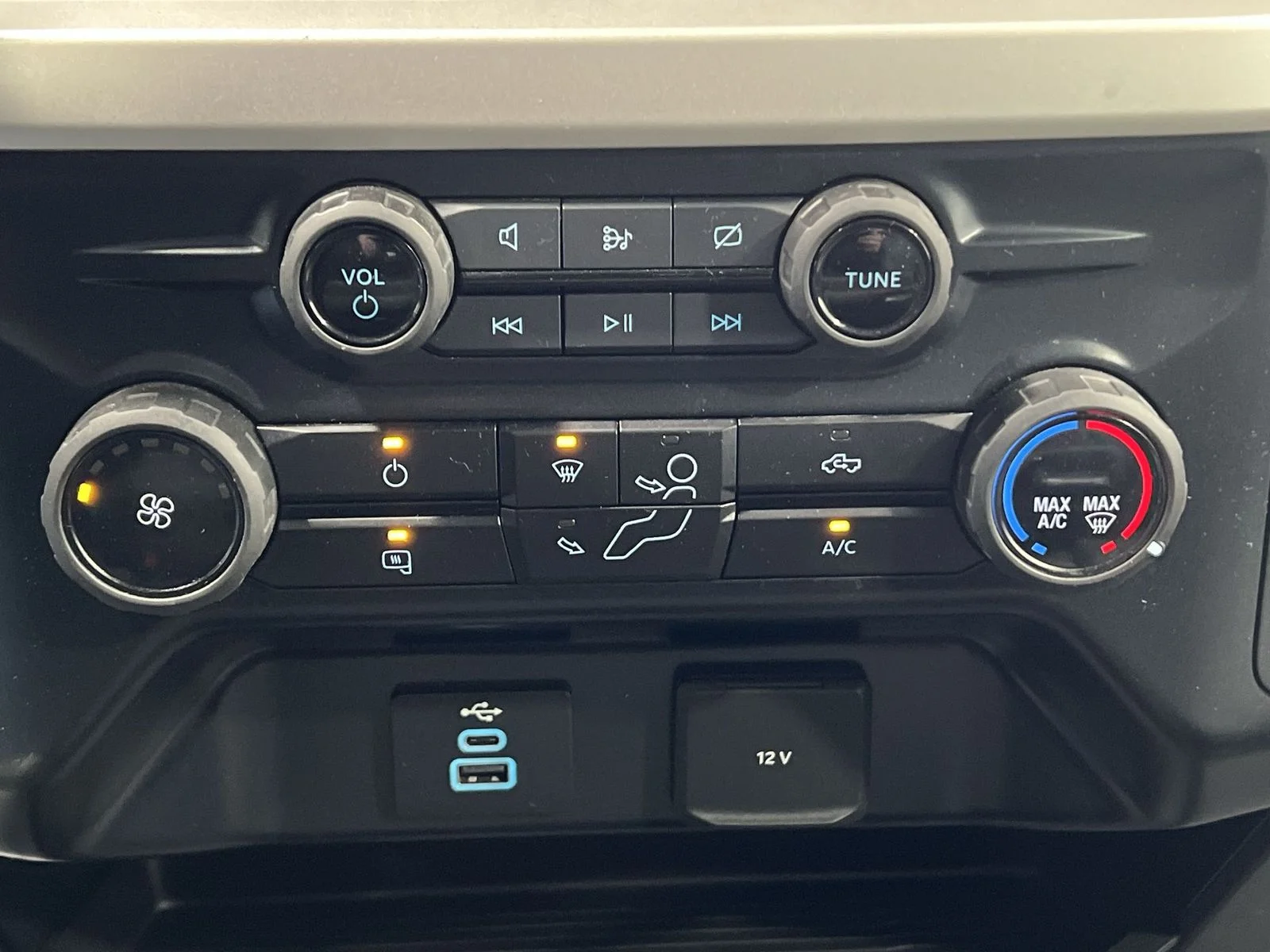 2023 Ford F-250 Super Duty XLT - Photo 18