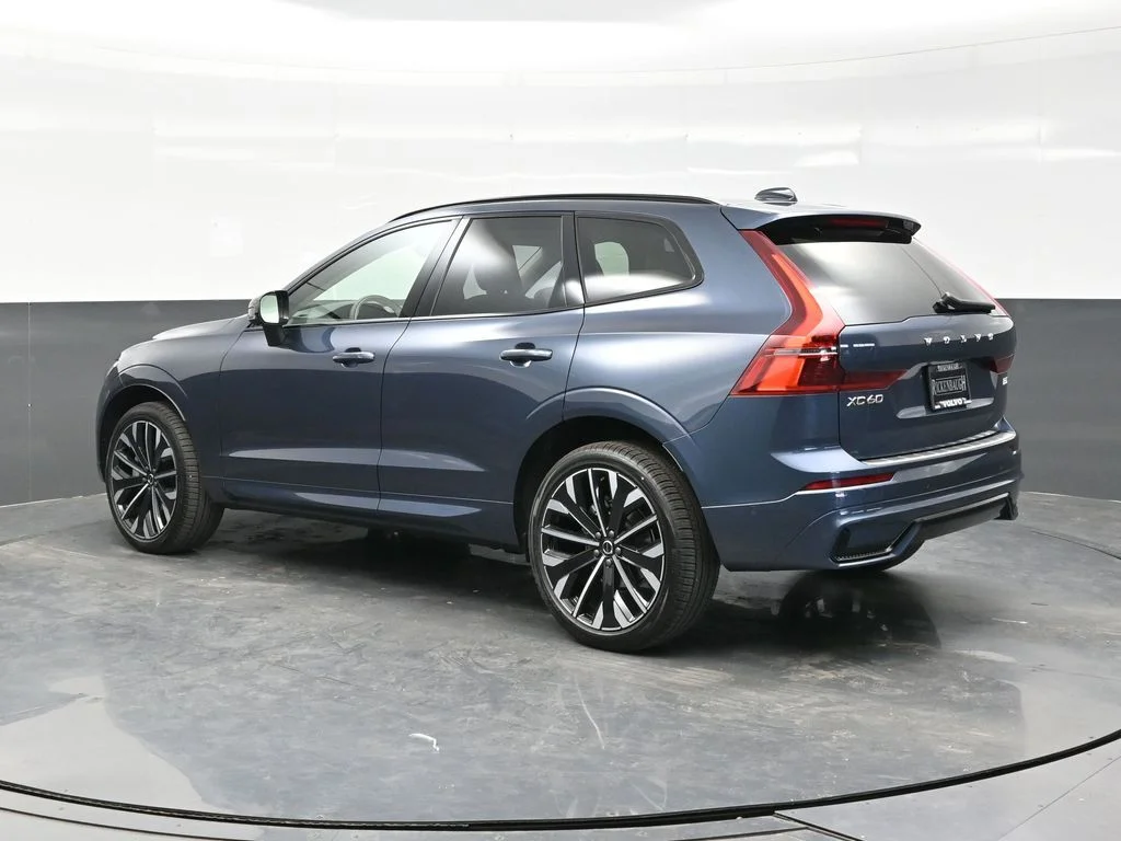 New 2026 Denim Blue Volvo Ultra image 4