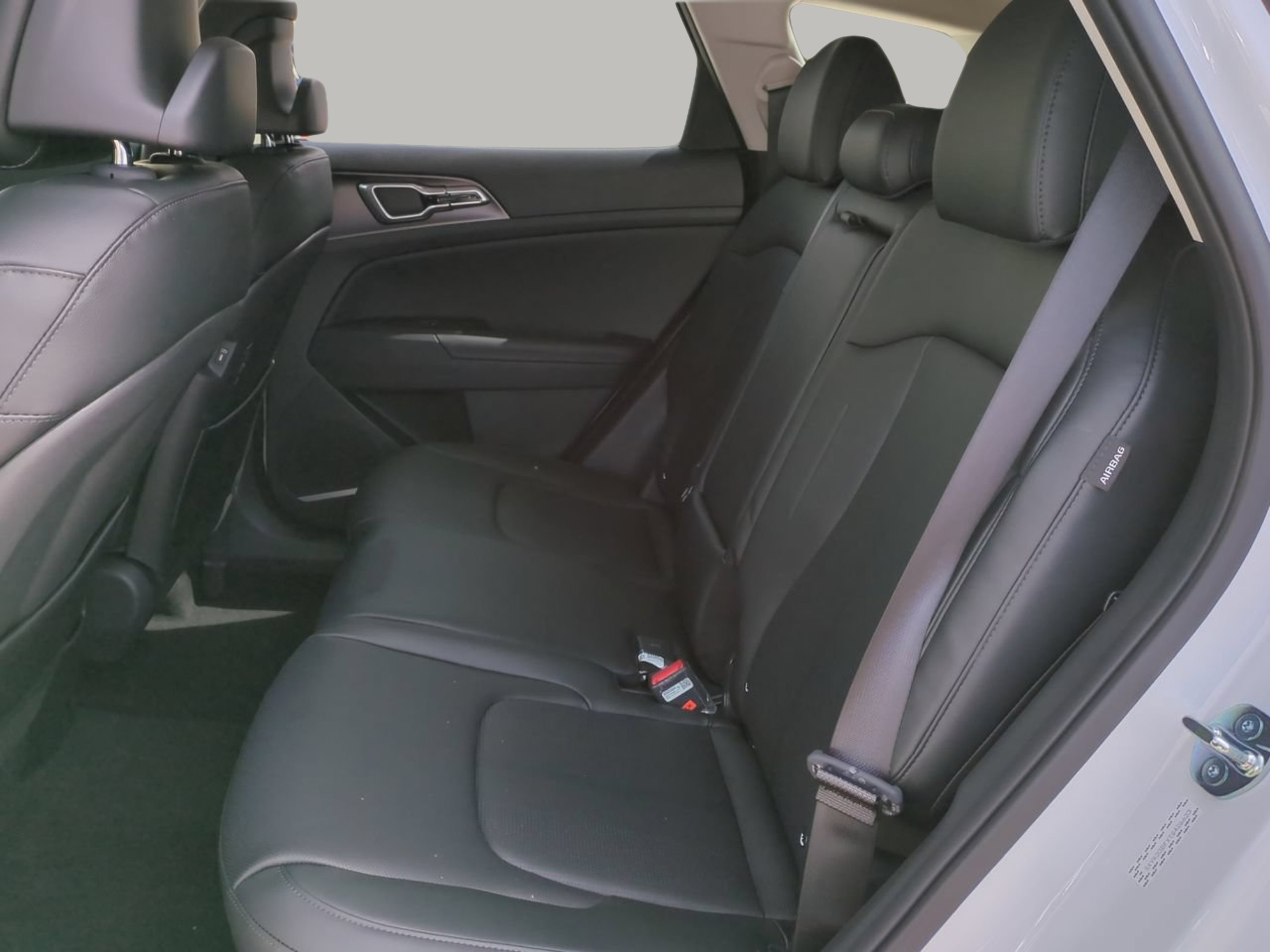 New 2026 Glacial White Pearl Kia EX image 18