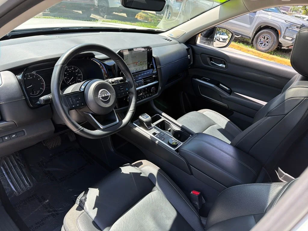 Certified Used 2023 White Nissan SL image 18