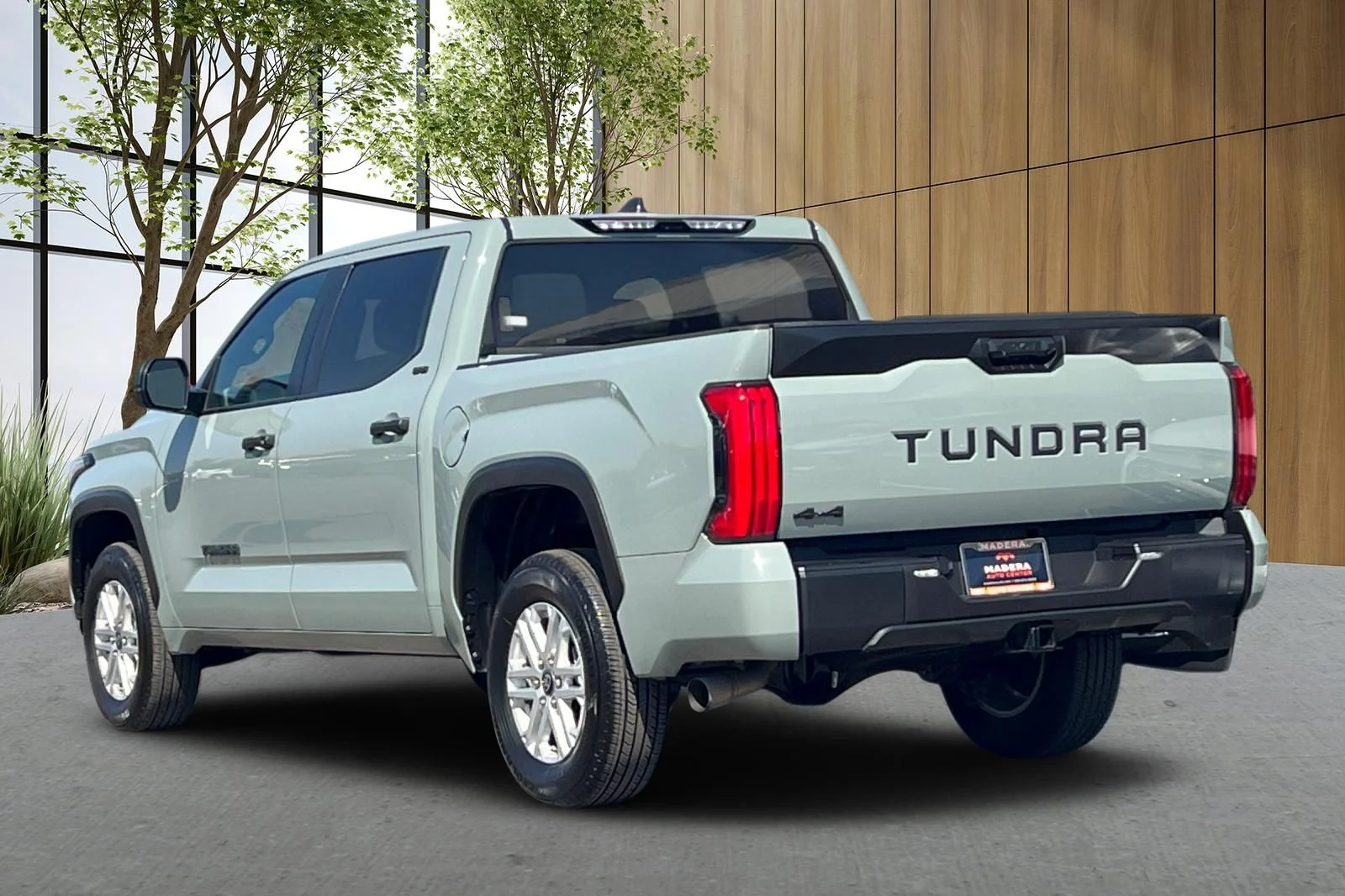 Used 2025  Toyota SR5 image 6
