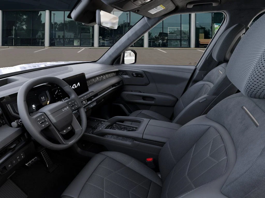 New 2027 Wolf Gray Kia X-Pro SX Prestige image 18