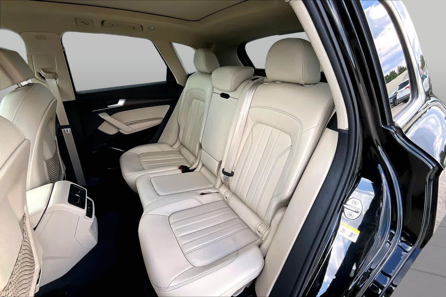 Used 2023 Mythos Black Metallic Audi S line Premium image 20