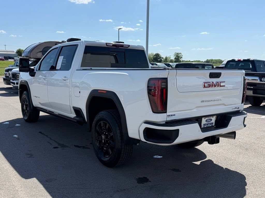 Used 2024 Summit White GMC AT4 image 39