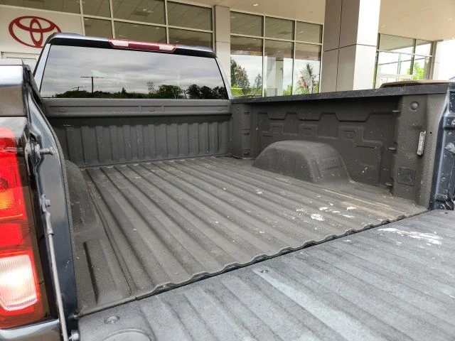 Used 2021 Blue GMC Elevation image 11
