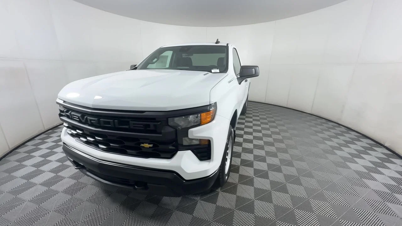 New 2026 Summit White Chevrolet WT image 87