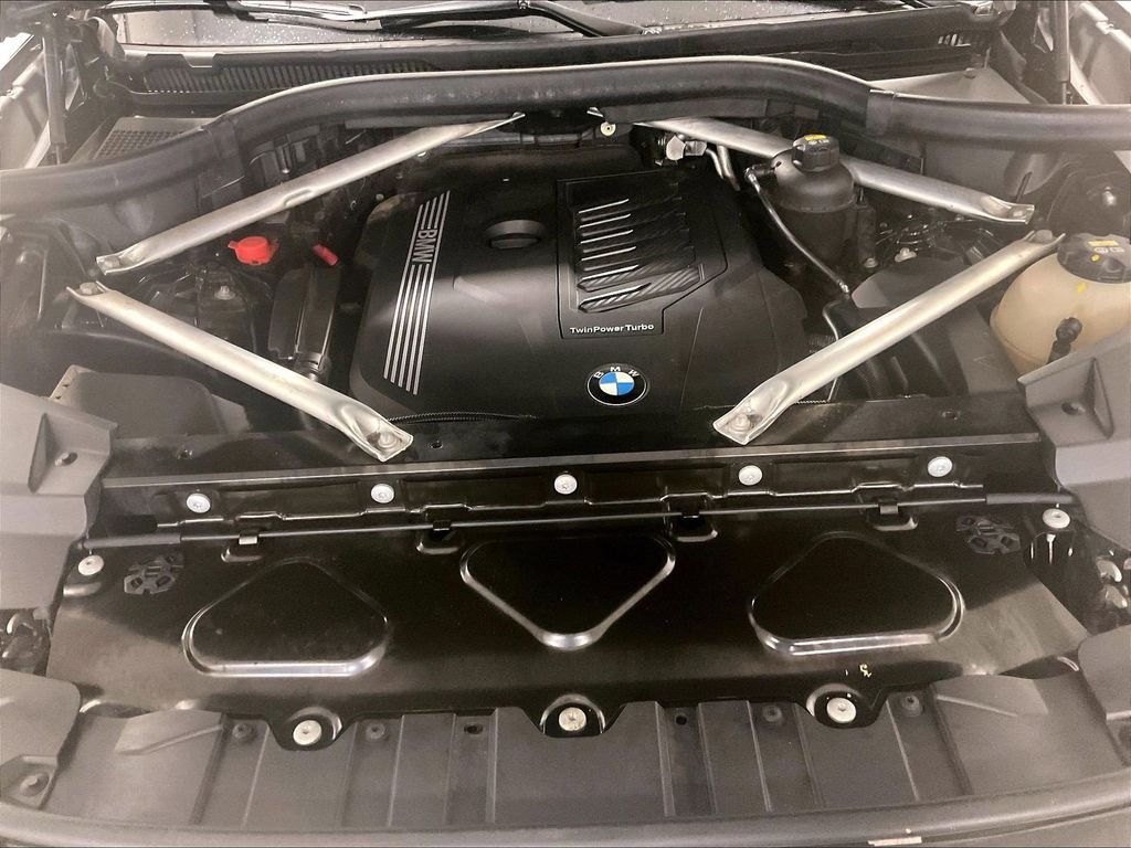 Used 2020 Black BMW xDrive40i image 34