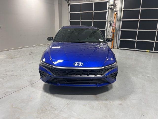 New 2026 Blue Hyundai SEL Sport image 2