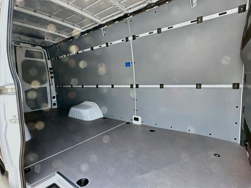 New 2026 Arctic White Mercedes-Benz Cargo 170 WB image 22