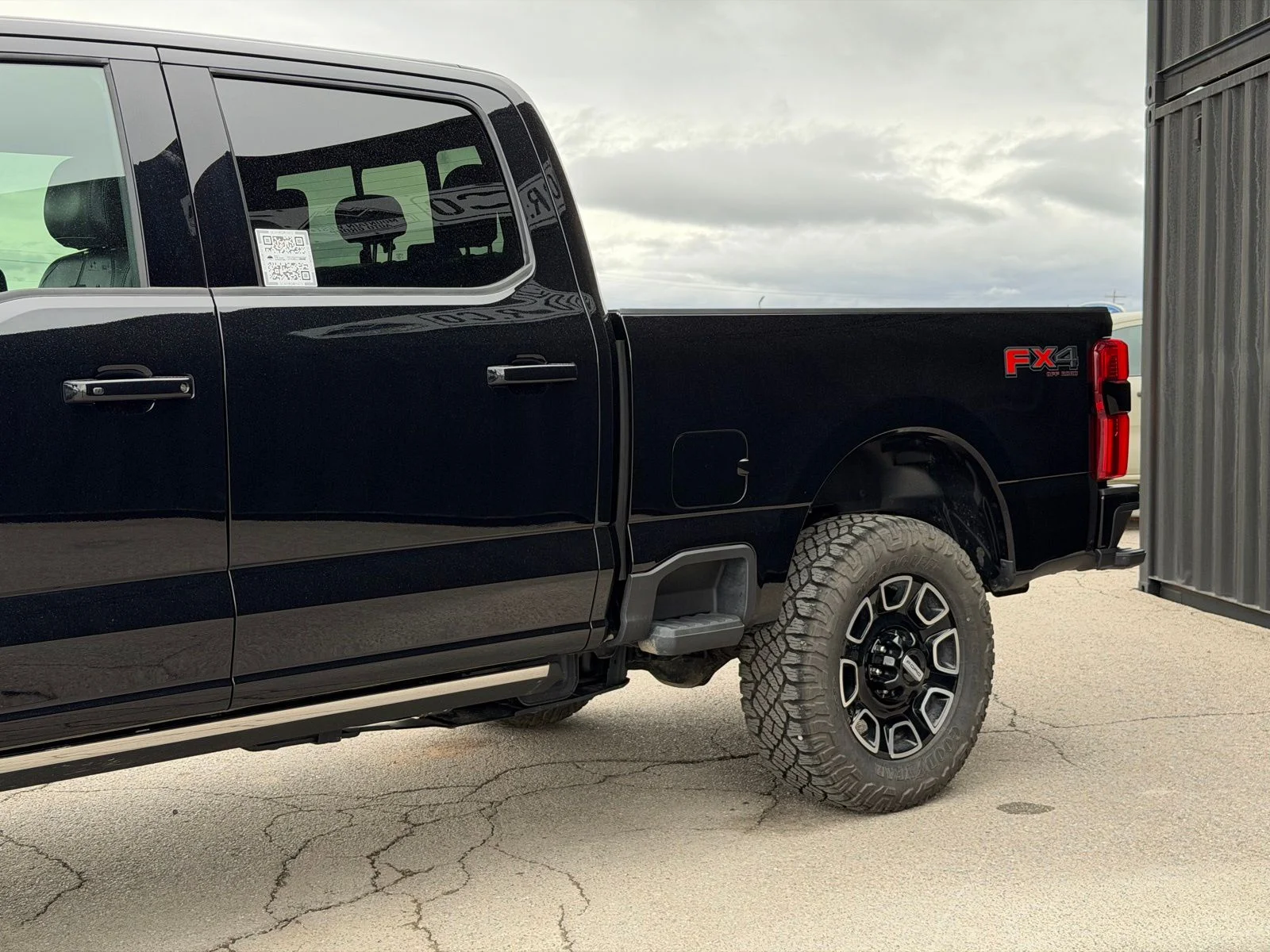 Used 2025 Black Ford Platinum image 13