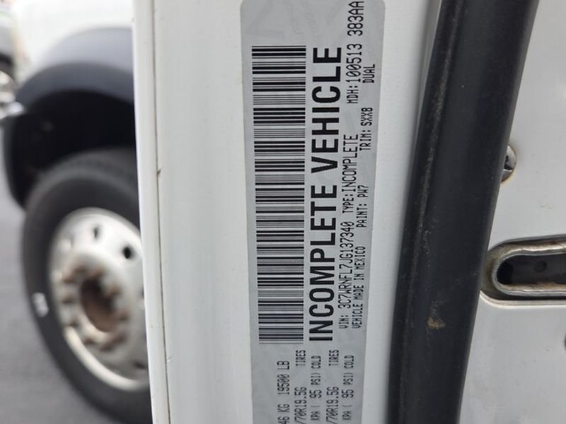 Used 2018 Bright White Clearcoat Ram Tradesman image 9