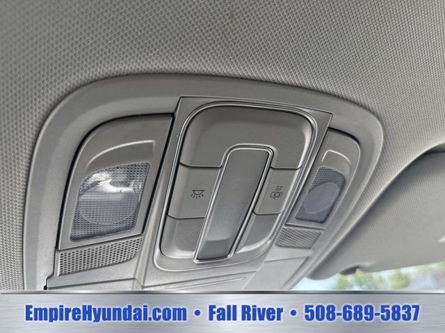 Used 2020 Quartz Hyundai SE image 24