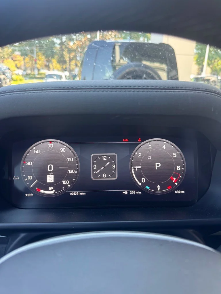 Used 2024 Black Land Rover X-Dynamic SE image 5