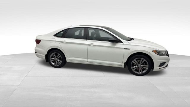 Used 2019 White Volkswagen R-Line image 9