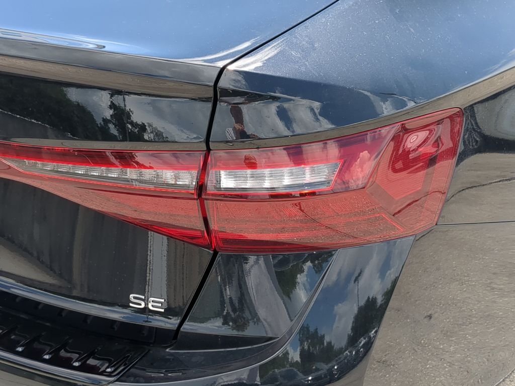 New 2026 Black Volkswagen 1.5T SE image 7