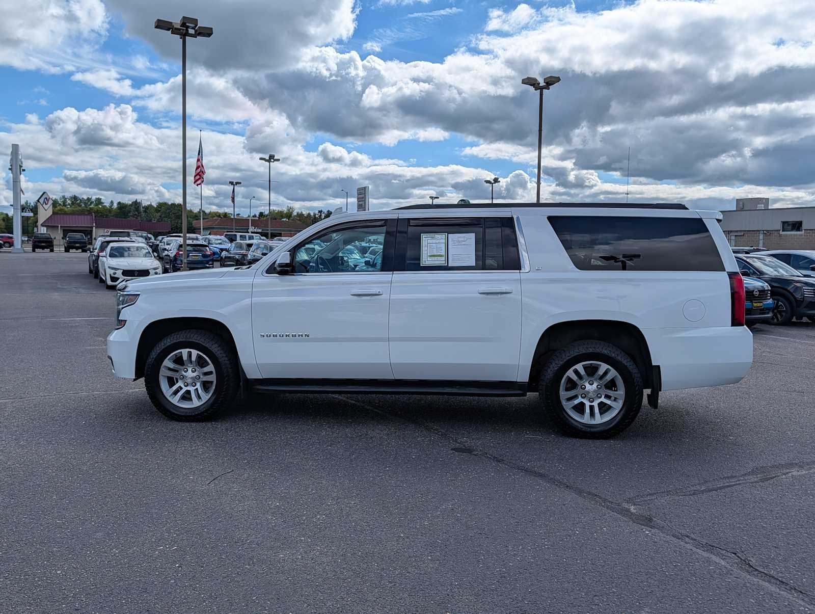 Used 2019 Summit White Chevrolet LT image 4