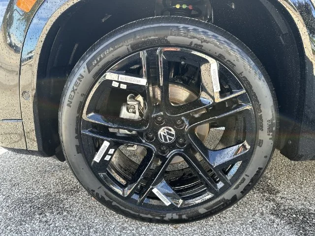 New 2026 Black Volkswagen 2.0T SE R-Line Black image 11