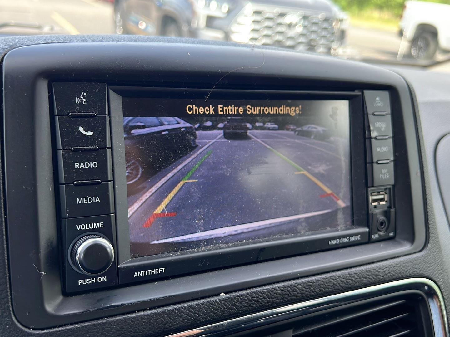 Used 2019 Granite Pearlcoat Dodge SE image 10