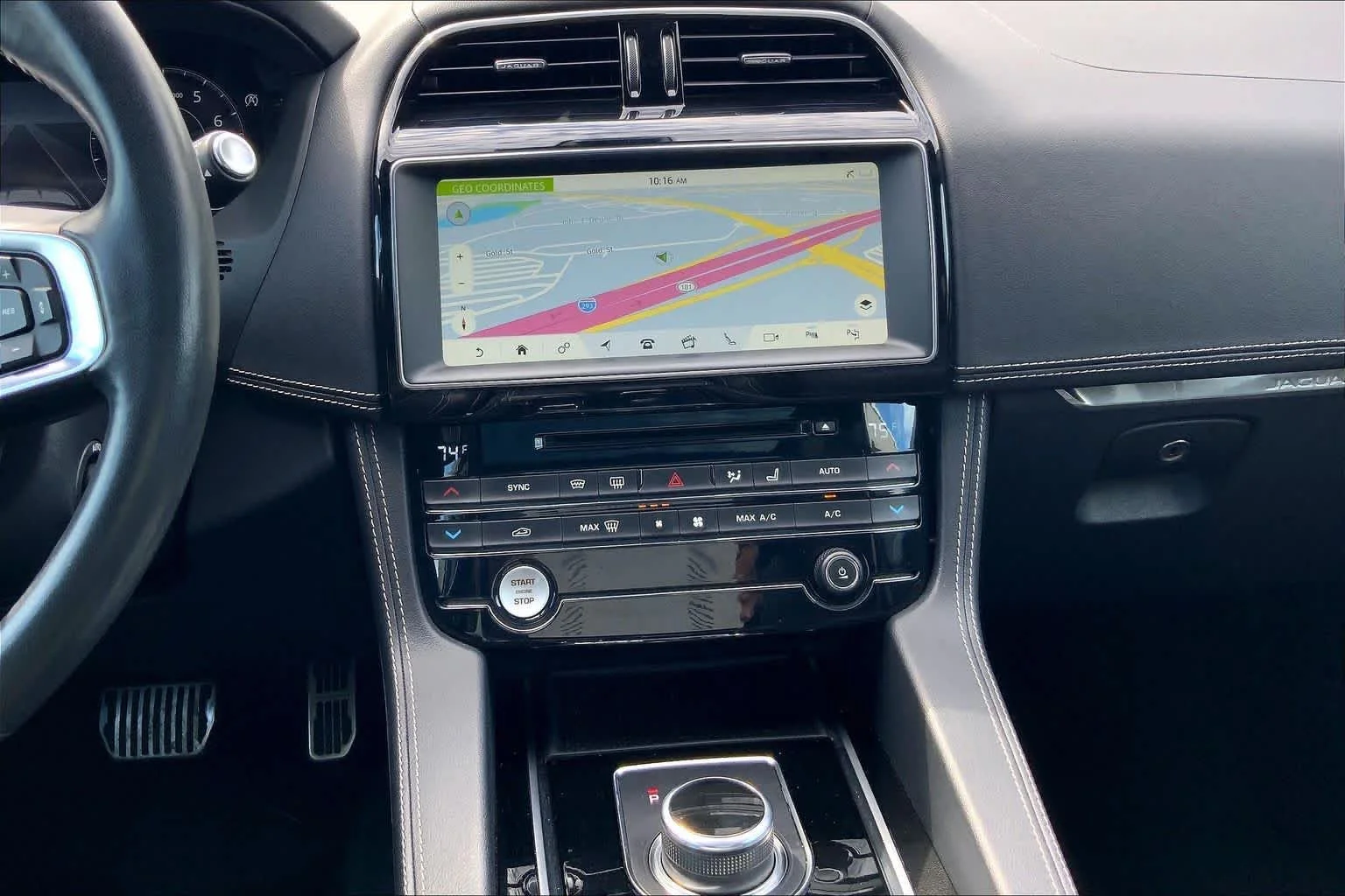 Used 2019  Jaguar S image 7