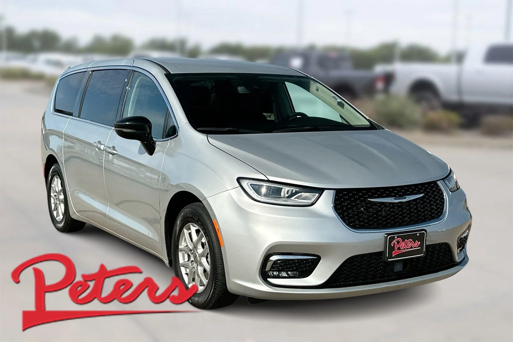 2024 Chrysler Pacifica Touring L's photo