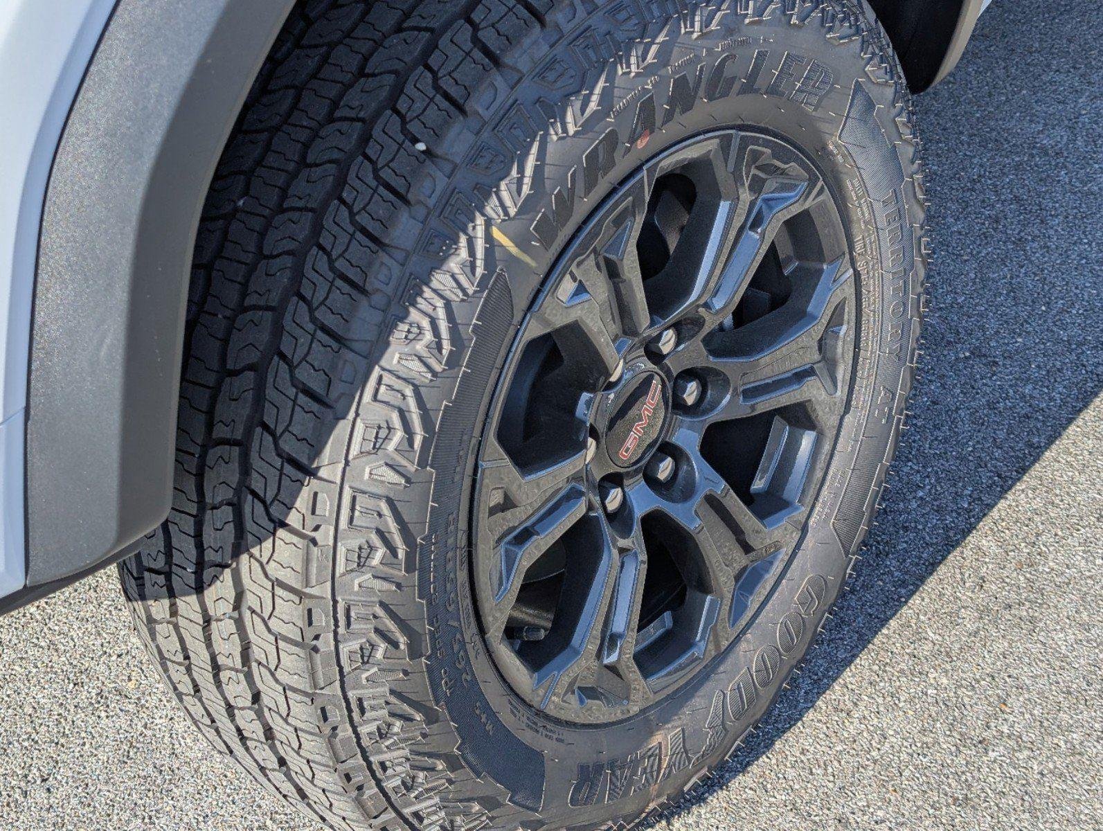 2025 GMC Canyon Elevation - Photo 32