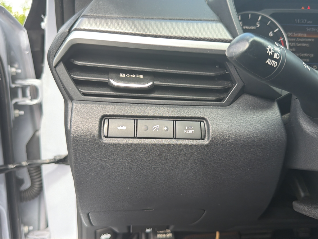 Used 2023 Pearl Nissan 2.5 SR image 44