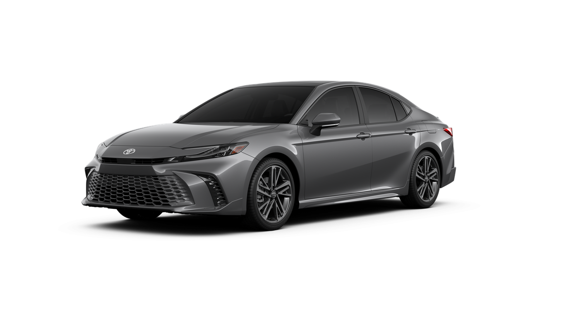 2026 Toyota Camry XSE Hybrid's photo