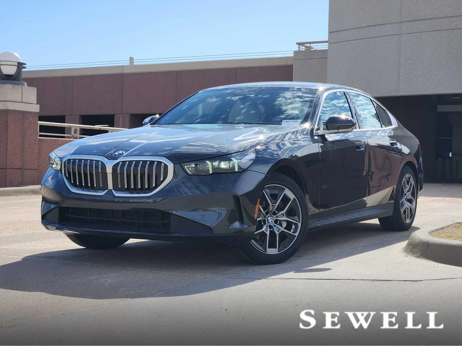 2026 BMW 5 Series 530i xDrive Sedan's photo