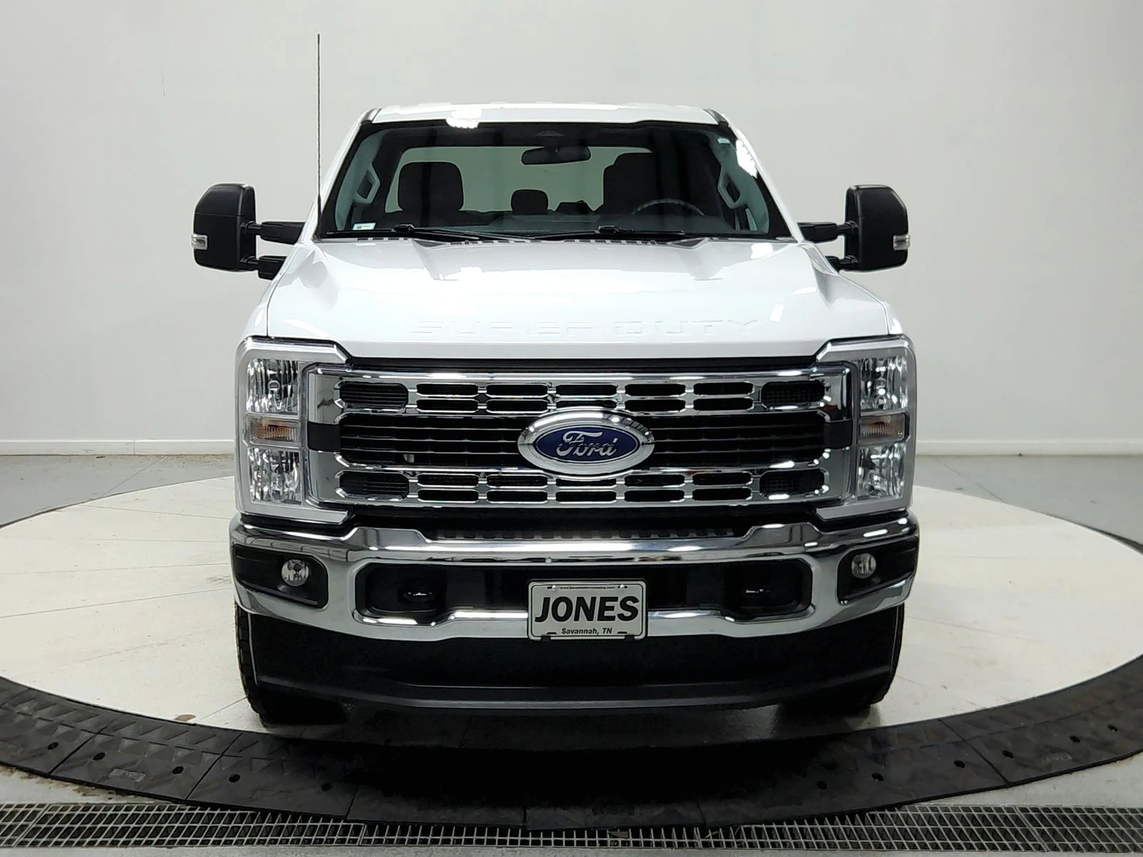 Used 2025 White Ford XLT image 3