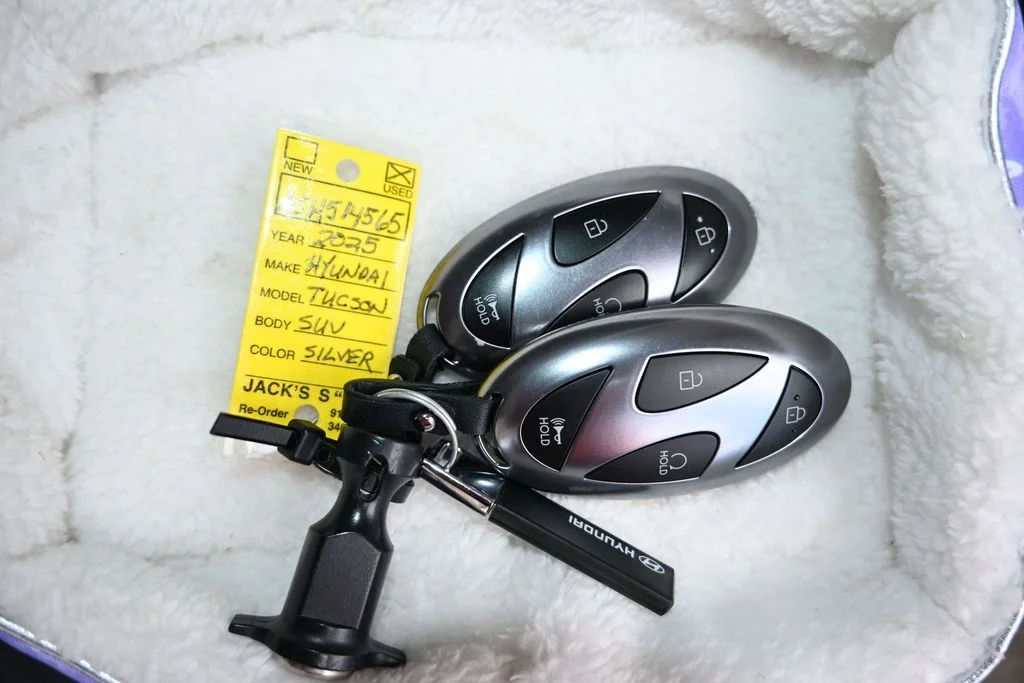 Certified Used 2025 Shimmering Silver Hyundai XRT image 22