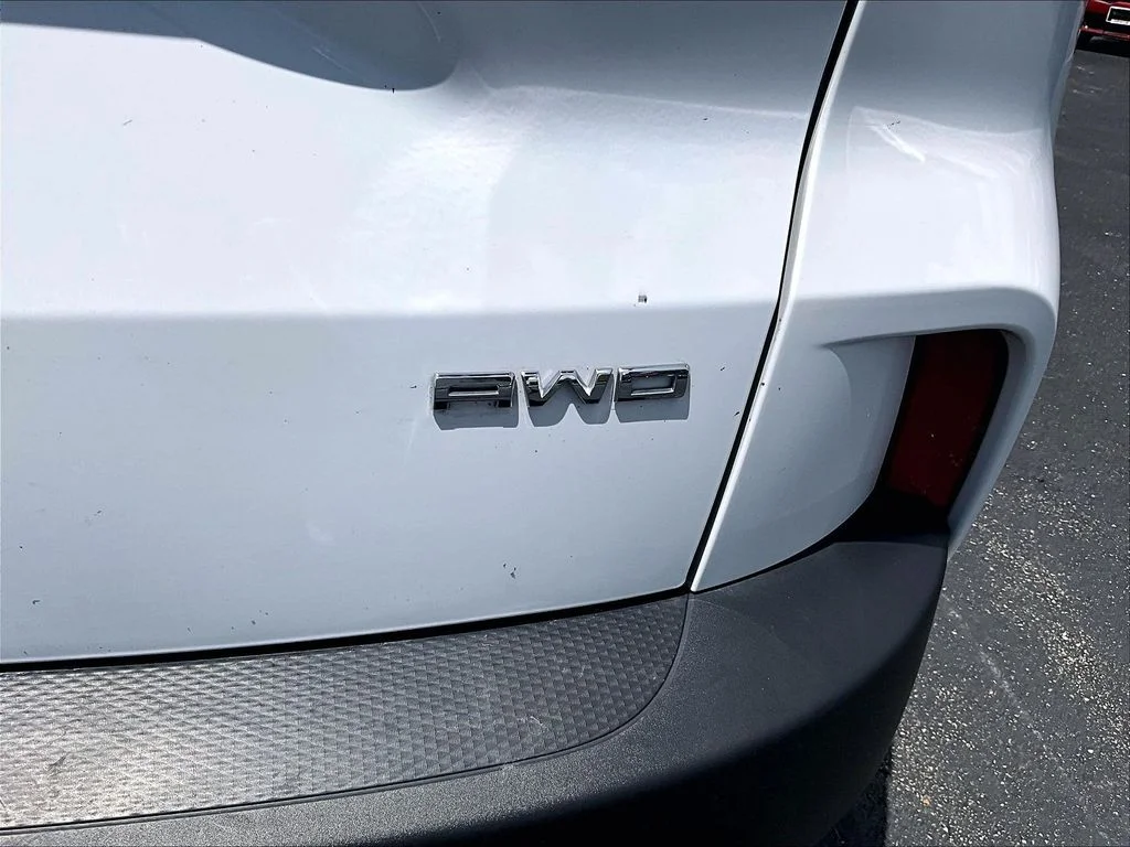 Used 2023 White Ford Base image 8