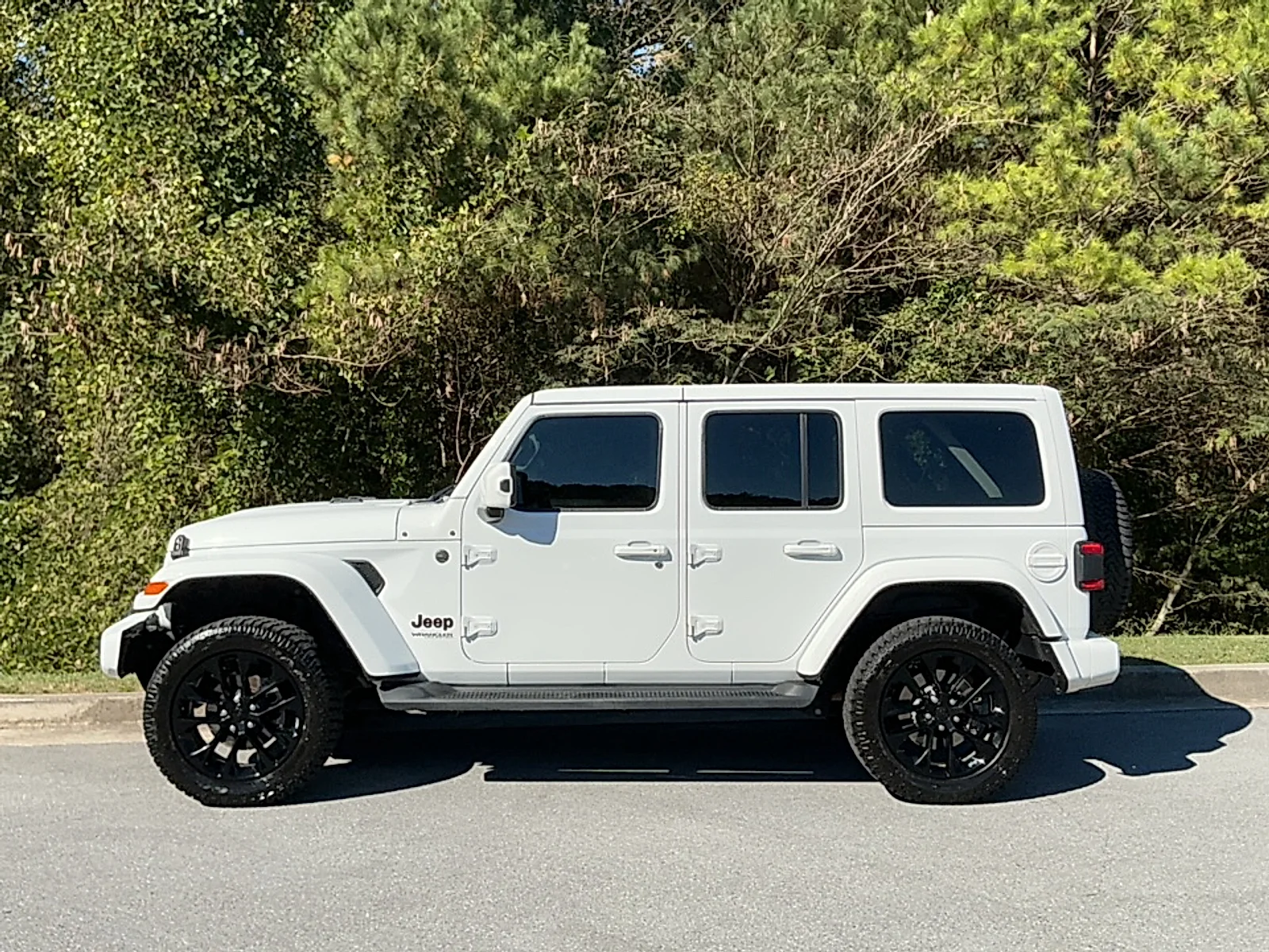Used 2021 Bright White Clearcoat Jeep High Altitude 4x4 image 5