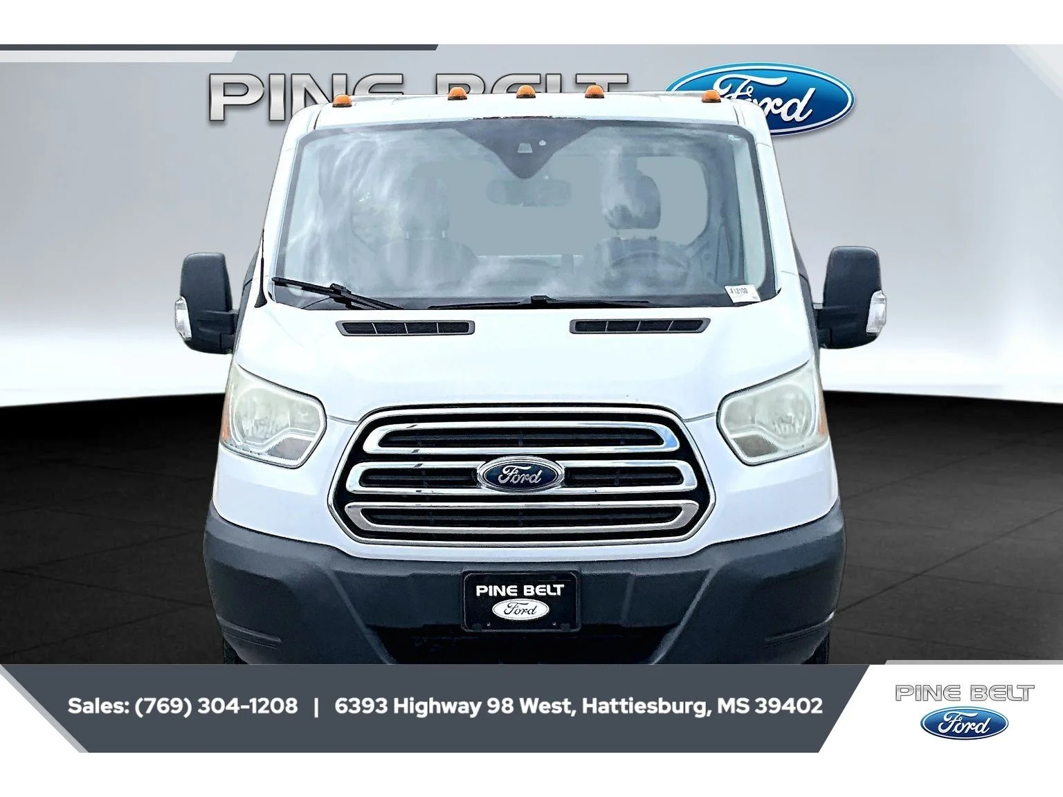 Used 2016 Oxford White Ford Base image 3