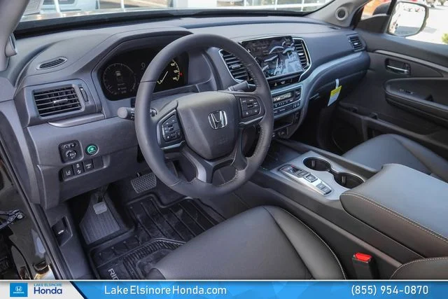 New 2025 Crystal Black Pearl Honda AWD RTL image 17