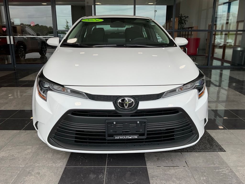 Certified 2024 Toyota Corolla LE with VIN 5YFB4MDE9RP152615 for sale in Kansas City